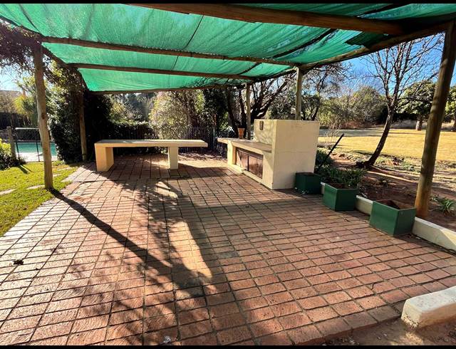19,905M² SMALLHOLDING FOR SALE IN HARVESTON AH